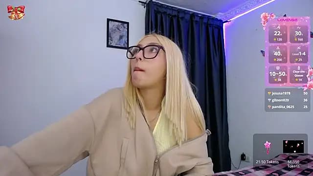 Soffy-brooks live cam