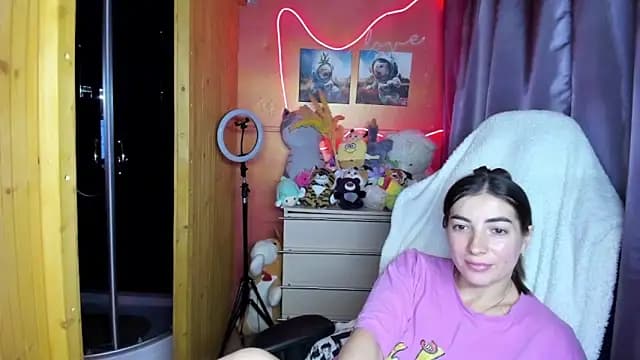 Fiery_Brunette_ live cam