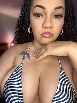 DestineeJayde live cam on Stripchat