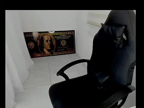 queen_findom1 live cam