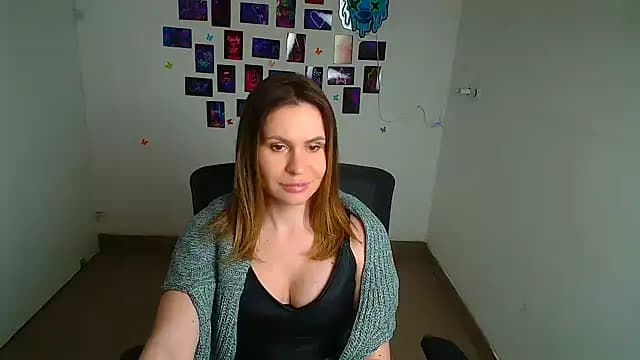 Kira_raaaa live cam