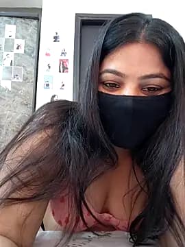 Half_girlfrnd_530 live cam