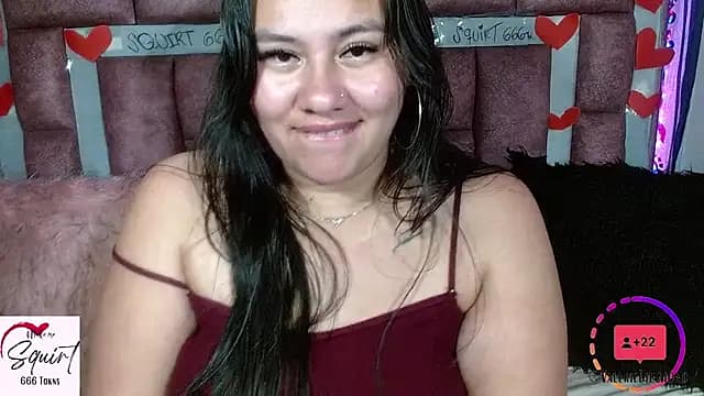 ValerieDiiamond live cam on Stripchat