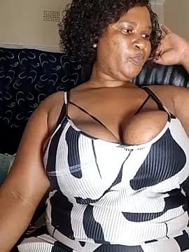 Bootyliciousbbw12 live cam on Stripchat