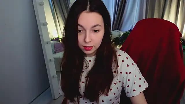 BellaThery live cam on Stripchat