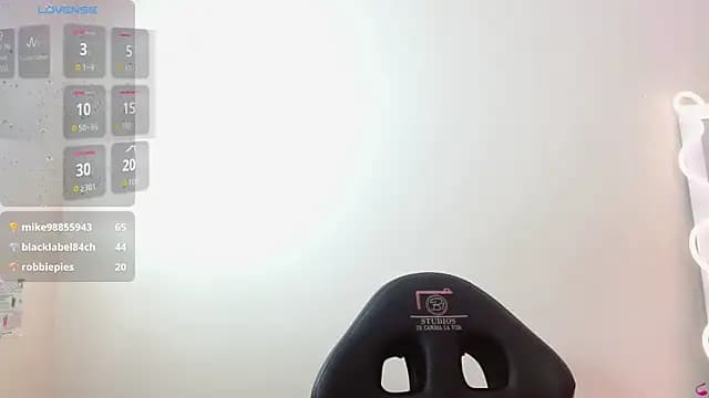 Gaby_tay1 live cam on Stripchat