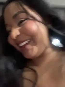 Isabella_Belmont live cam on Stripchat