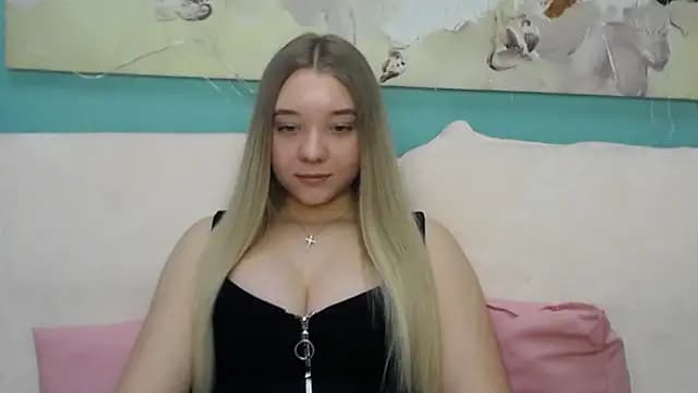 MilanaSiia live cam on Stripchat