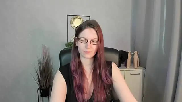 emmaxDelight live cam on Stripchat