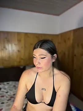 Miss_Dani live cam on Stripchat