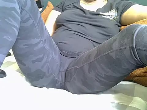 NATASHA_LUCKY live cam on Stripchat