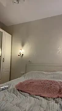 cheekypie live cam on Stripchat