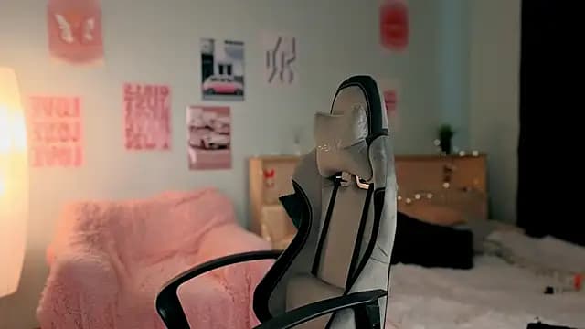 molly_rettyy live cam on Stripchat