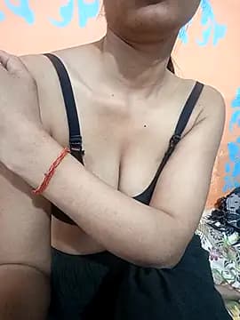 C-u-t-e-Sh-a-r-ma_Ji live cam on Stripchat