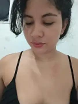 Yara0k live cam