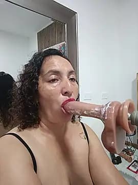 Luna_Naughty1 live cam