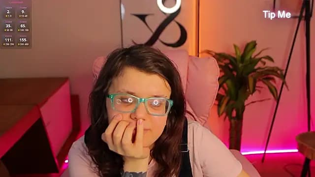 Ariell_Mini live cam