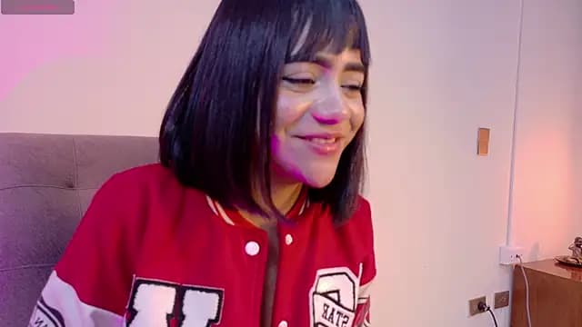 Laila-Miller live cam