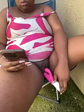 NaughtyGirl0000 live cam