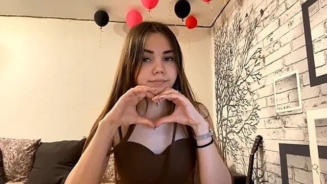 ElmiraDabato live cam