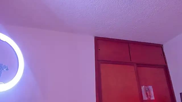 Abril_Sweett_ live cam