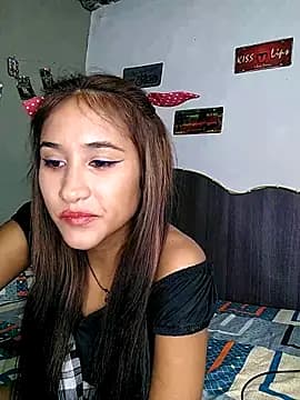 Little_Naughty_Nicole live cam