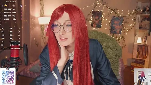 koshkasenpai live cam on Stripchat