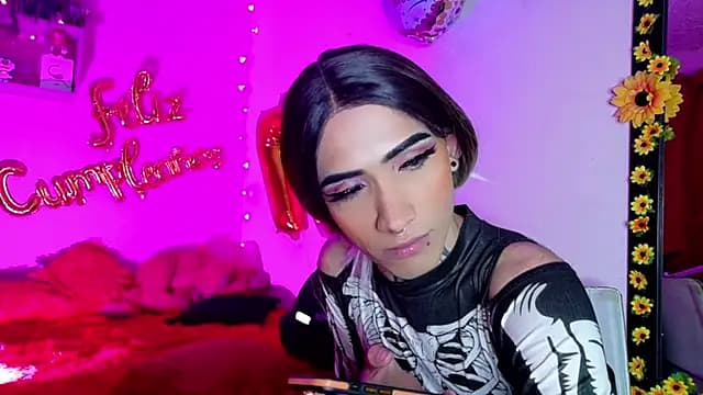 MICAELA_RANGELL_ live cam on Stripchat