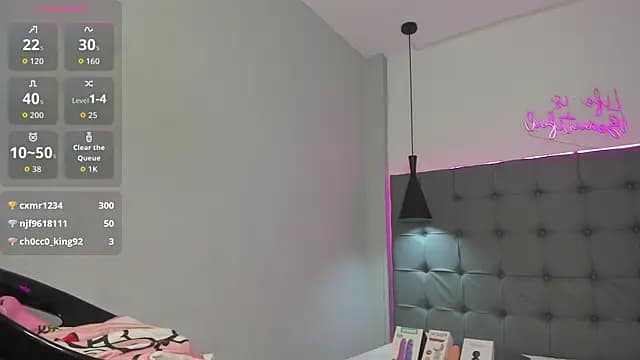 scarletcherry18 live cam