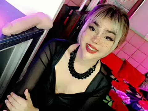 BEYBIDOMME live cam on Stripchat