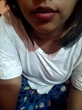 Sexy_Divya__ live cam on Stripchat