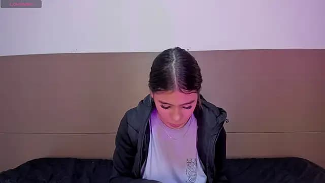 Rachell_criss live cam on Stripchat