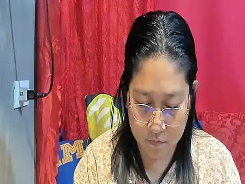 PINAYSUNSHINE38 live cam