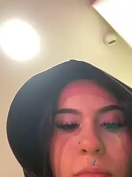 Veronicaa_lodge1 live cam