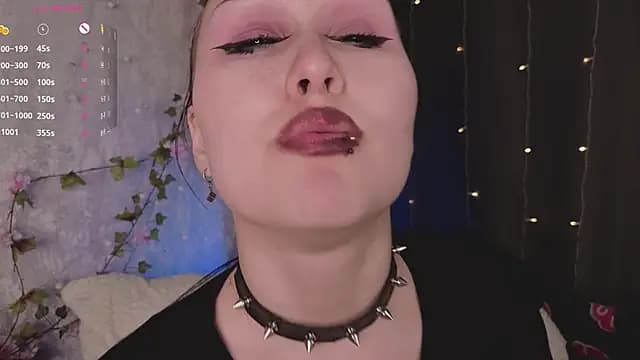 ThoraHaring live cam