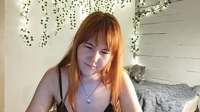 DinaFirebird live cam on Stripchat