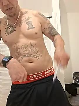 Brandon23xxxgb live cam