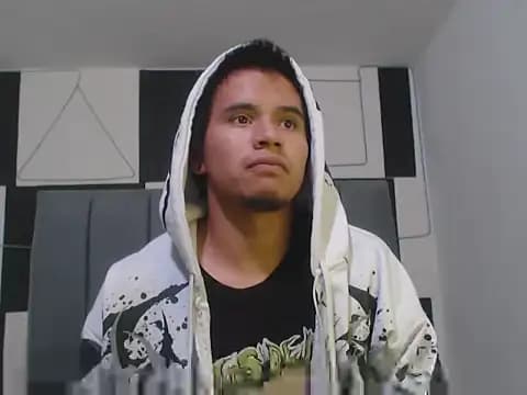 adonis_latin_19 live cam