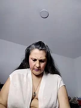 Merlyna_Goldenss live cam