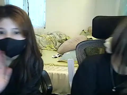 maomi_1yi live cam on Stripchat