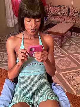 Kinky-Nicky04 live cam on Stripchat