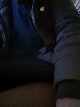 vikingo3333 live cam on Stripchat