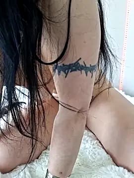 missbrowneyes_82 live cam