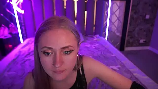 DramaQuenns live cam