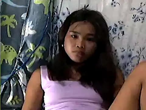 AsianPinay18 live cam