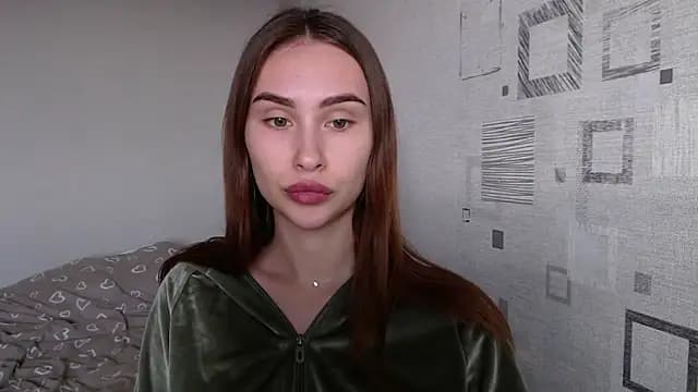 yourameliaa live cam on Stripchat