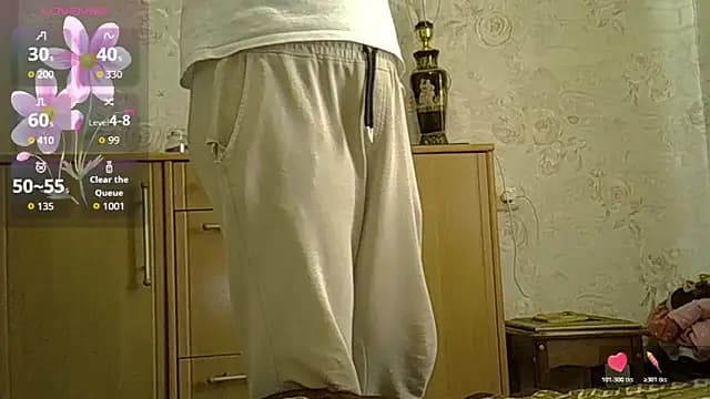 CurvyWild_Lady30 live cam on Stripchat