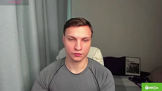 handsome_guy01 live cam on Stripchat