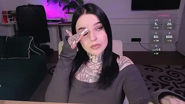 ATOMIC-KETCHUP live cam on Stripchat