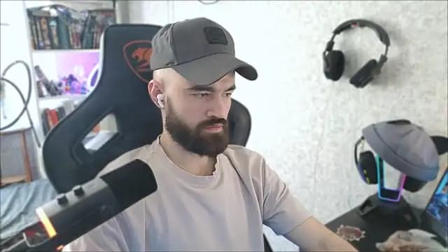 _Mostly_ live cam on Stripchat